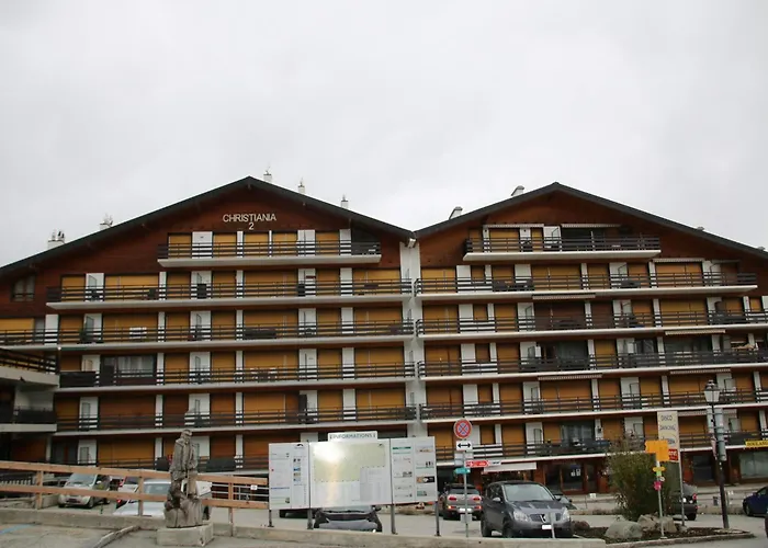 Appartement In Near Lift