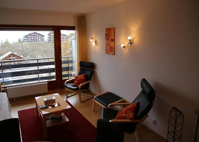 Appartement In Near Lift *