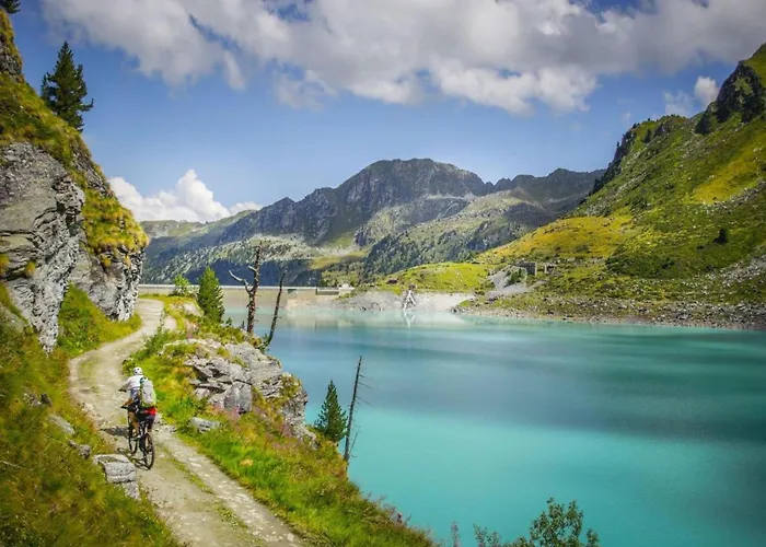 Appartement In Near Lift *