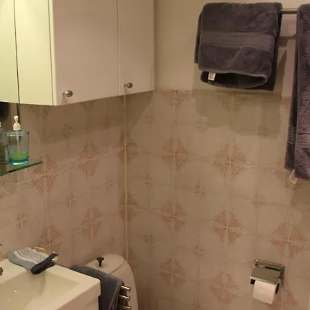 Apartament In Near Lift